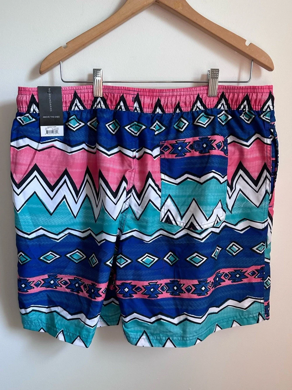 NWT Men’s Swim Trunks LG 36-38 Blue Pink Aztec Print Mesh Lined No Boundaries